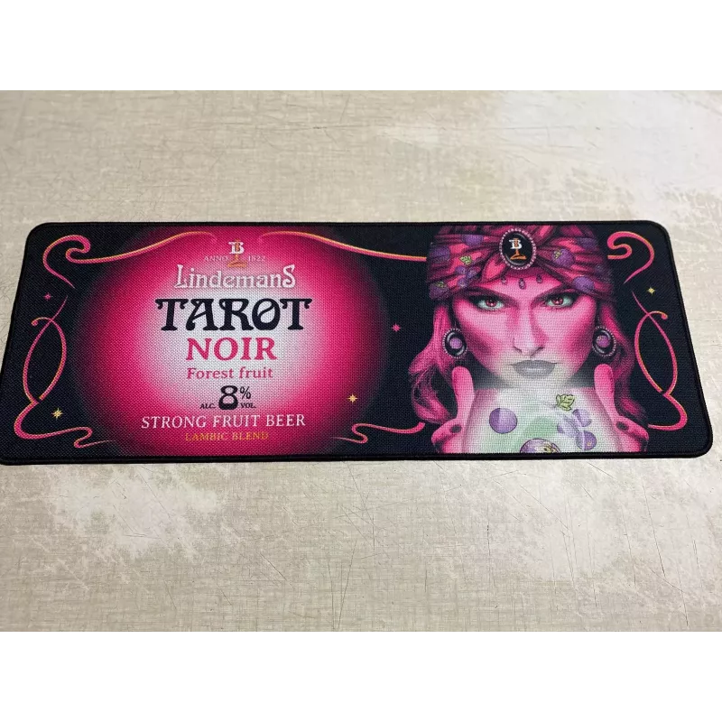 TAPIS LINDEMANS  TAROT NOIR  59CMX22CM TAPIS LINDEMANS  TAROT NOIR  59CMX22CM