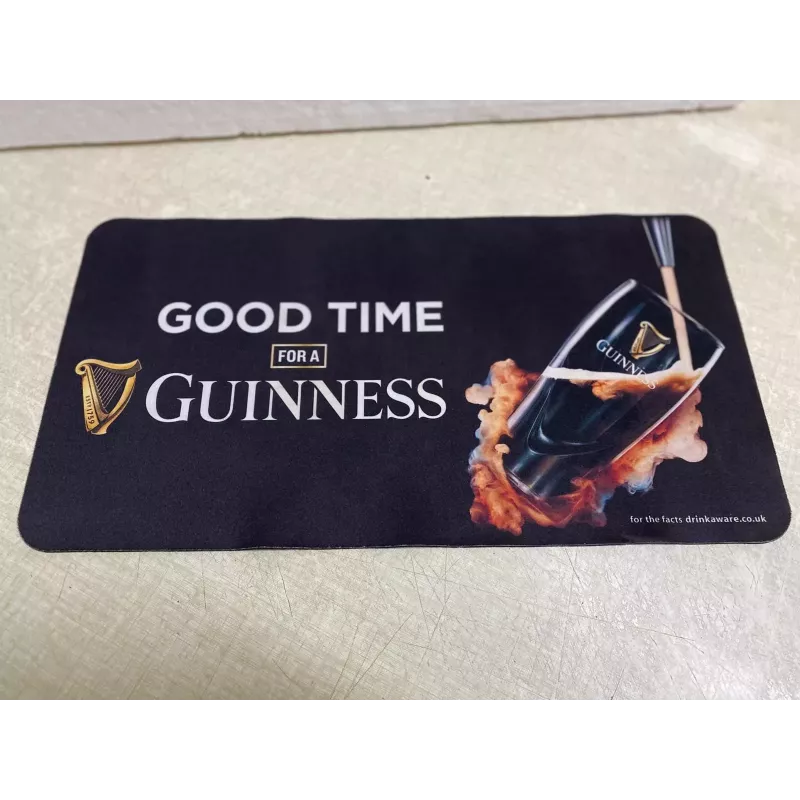 TAPIS DE BAR  GUINNESS  41CM X21.50CM TAPIS DE BAR  GUINNESS  41CM X21.50CM