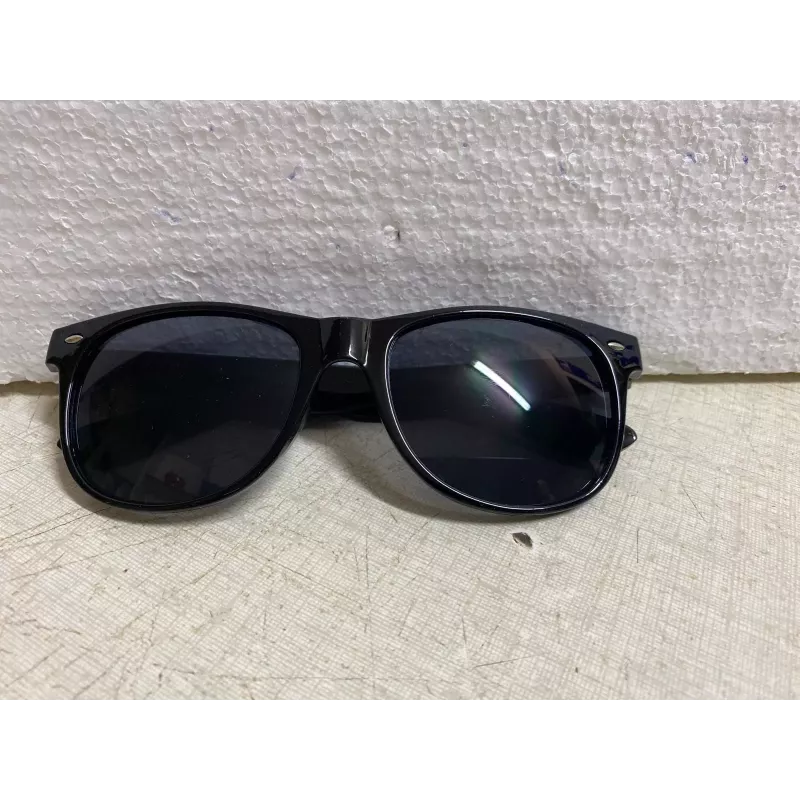 LUNETTES   DE SOLEIL   GUINNESS