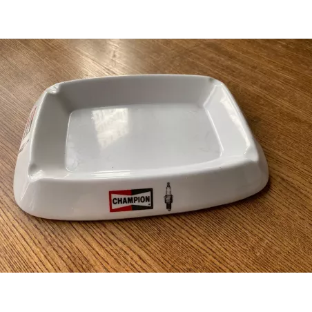 CENDRIER   BOUGIE CHAMPION  EN BAKELITE  23CM X17CM