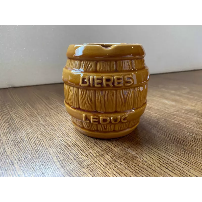 CENDRIER BIERES ET VINS LEDUC HT 10.30CM  DIAMETRE 10CM