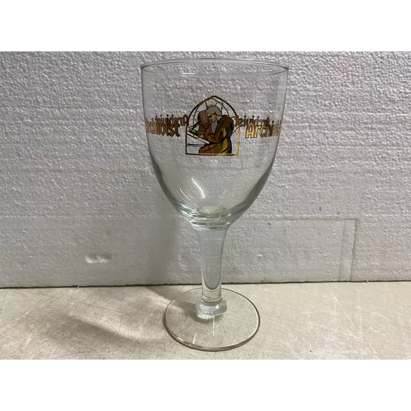 1 VERRE  ARCHIVIST 25/33CL HT.19.10CM