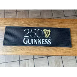 TAPIS EGOUTTOIR  GUINNESS 250 ANS  50CM X 15CM