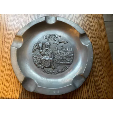 CENDRIER  STELLA ARTOIS  EN PLOMB DIAMETRE 19CM ANNEE 1973