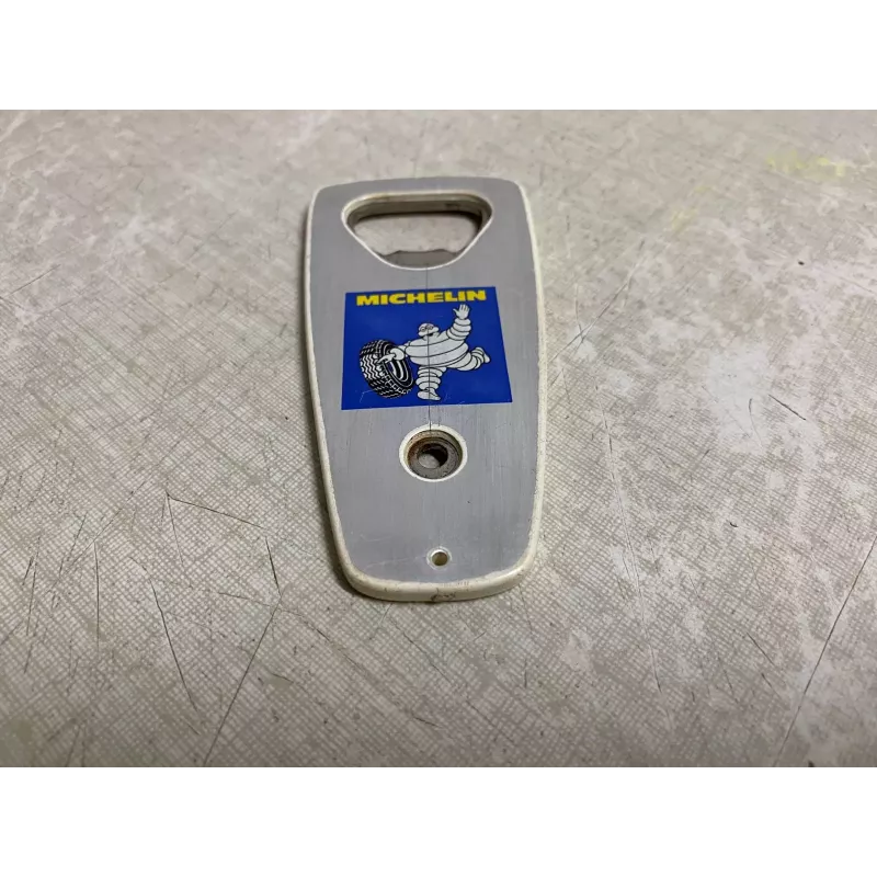DECAPSULEUR  MICHELIN