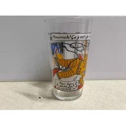 1 VERRE TINTIN  ON A MARCHE SUR LA LUNE HT 11.50CM
