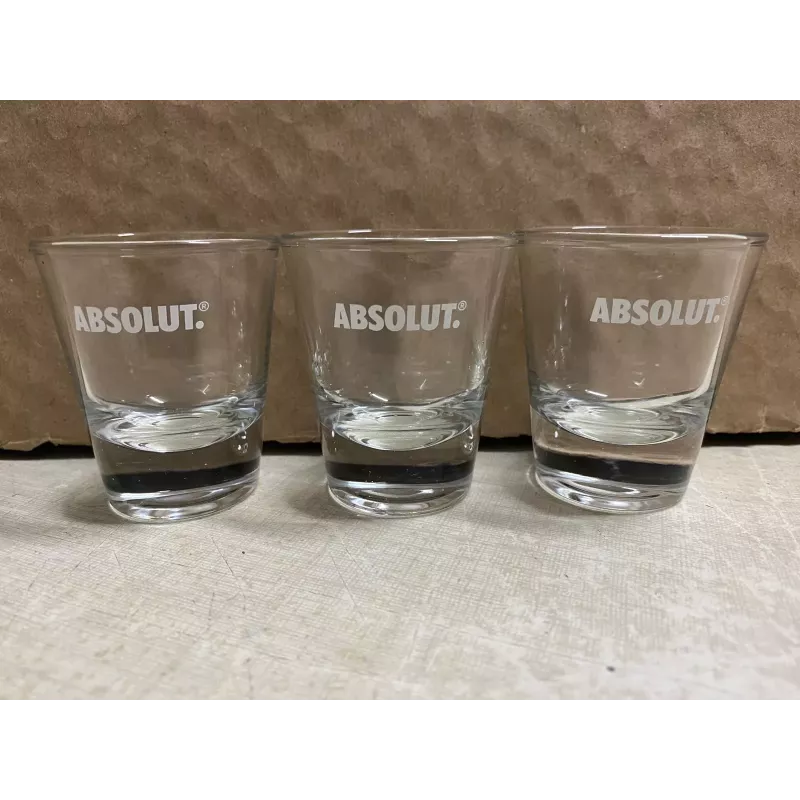 3 SHOOTERS ABSOLUT