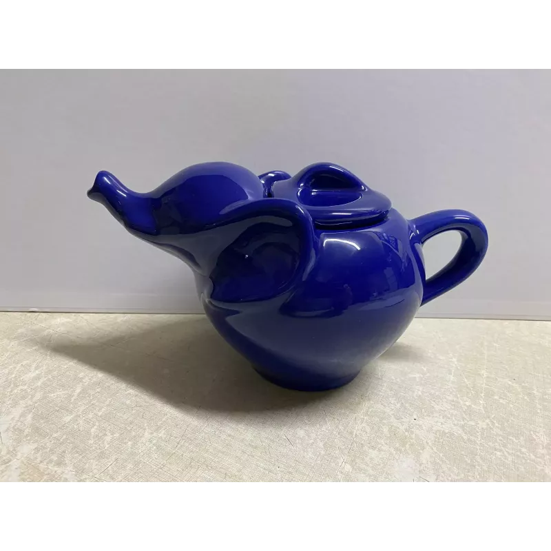 THEIERE  ELEPHANT  BLEU