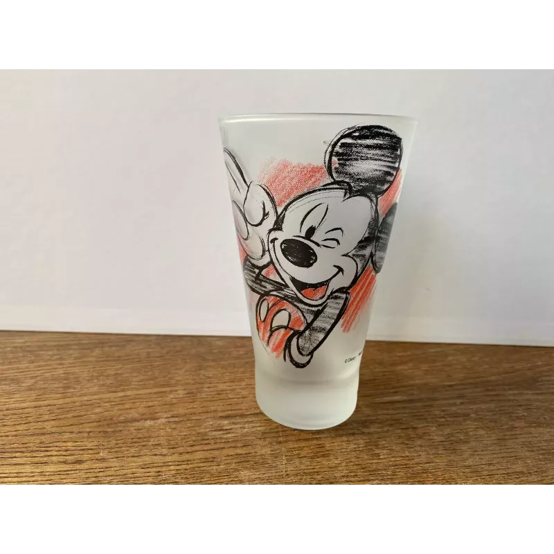 1 VERRE MICKEY  HT 13.80CM