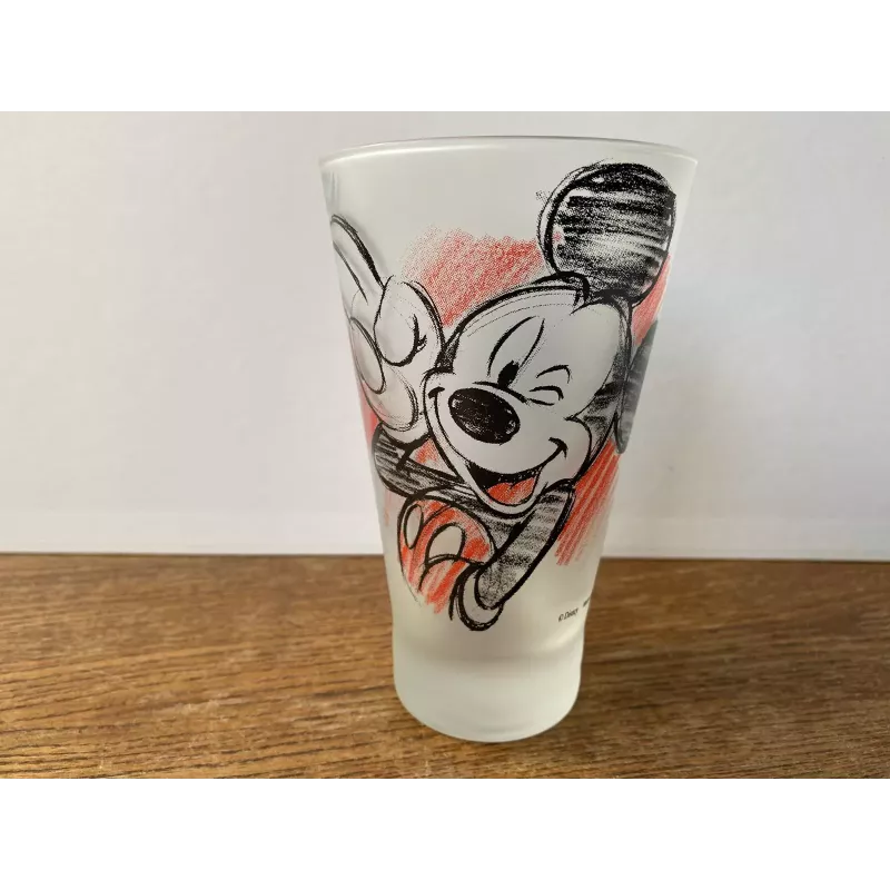 1 VERRE MICKEY  HT 13.80CM