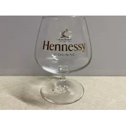 6 VERRES  HENNESSY COGNAC  25/28CL HT 13CM