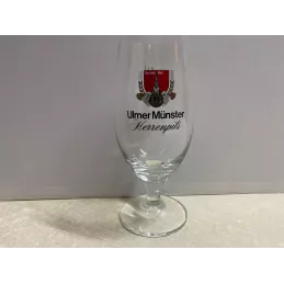1 VERRE ULMER MUNSTER  HERRENPILS  40CL HT 19CM