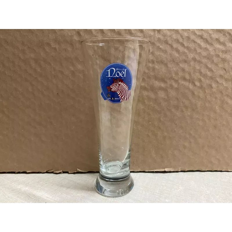 1 VERRE LES 3 BRASSEURS  BIERE DE NOEL  25CL HT 20CM