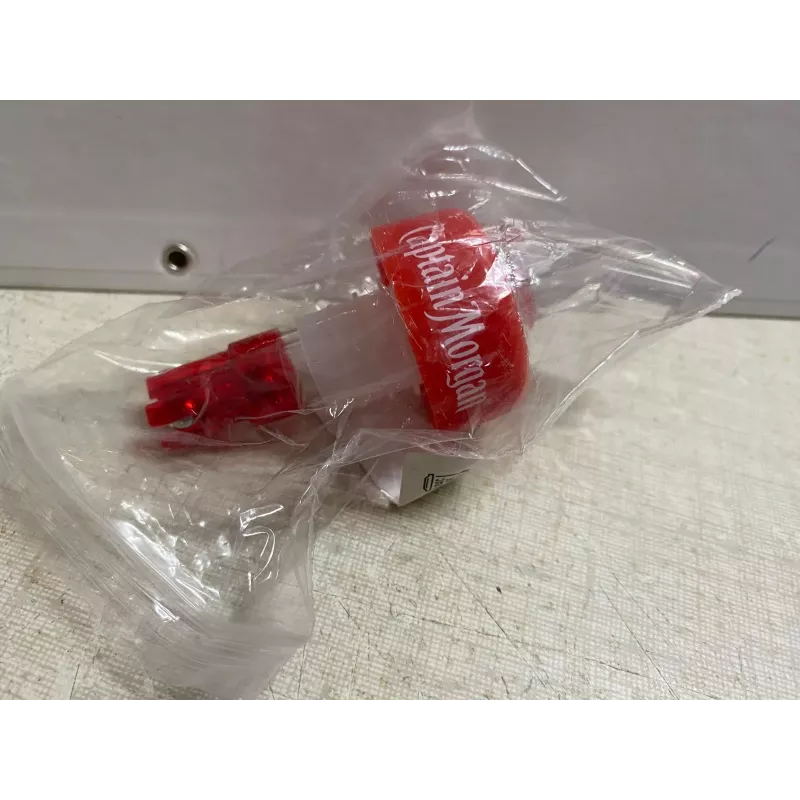 1 DOSEUR  A BILLES CAPTAIN  MORGAN