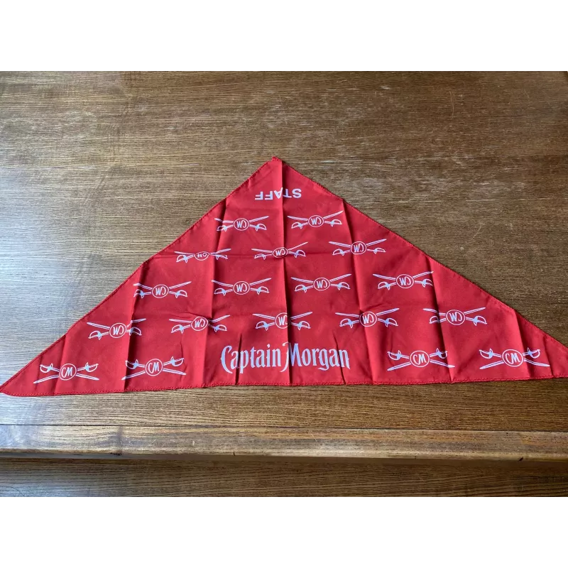 UN BANDANA CAPTAIN MORGAN  LONGUEUR 68CM