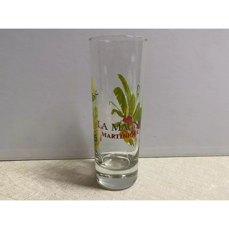 1 VERRE RHUM LA MAUNY  25CL HT 16.50CM