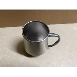 6 MUGS VODKA  BELVEDERE  EN INOX HT.10.80CM