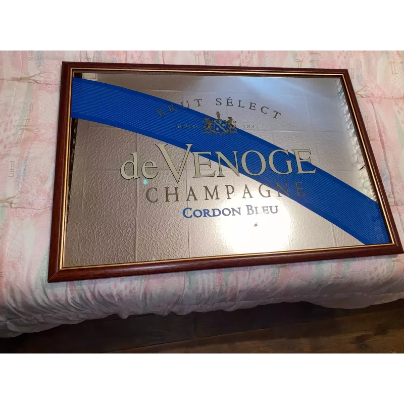 MIROIR  CHAMPAGNE DE VENOGE  63.50CM X43.50CM