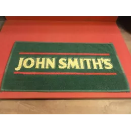 1 TAPIS DE BAR  JOHN SMITH'S 