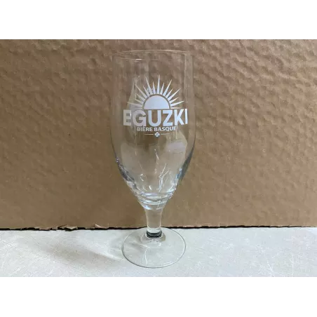 1 VERRE  EGUZKI 50CL HT 21.70CM    BIERE BASQUE