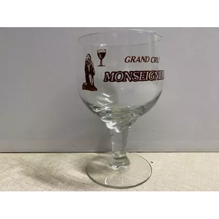 1 VERRE  GRAND CRU  MONSEIGNEUR 33CL HT 15.40CM