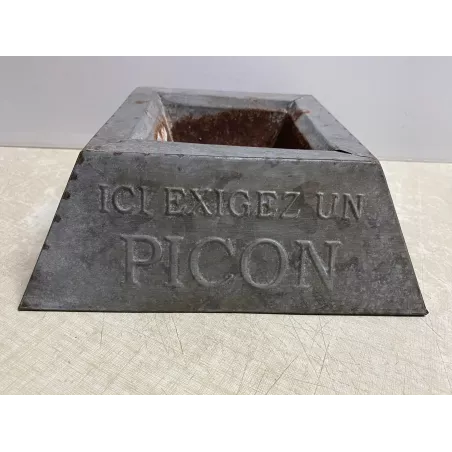SOCLE  PICON  25CM X25CM X8CM