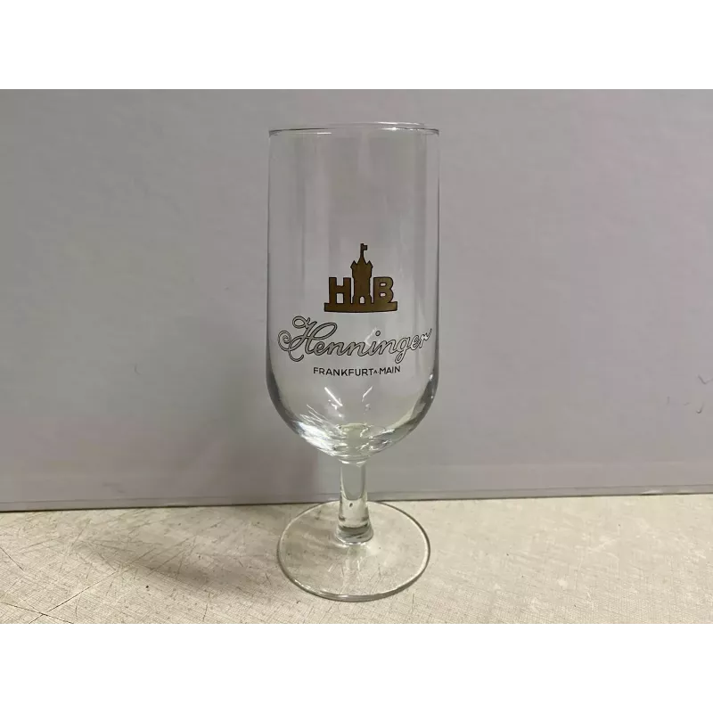 1 VERRE HENNINGER 20CL HT 16.20CM
