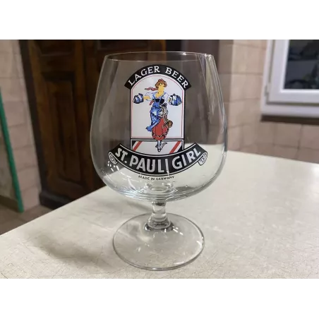 1 VERRE ST PAULI GIRL  50CL HT 15.20CM