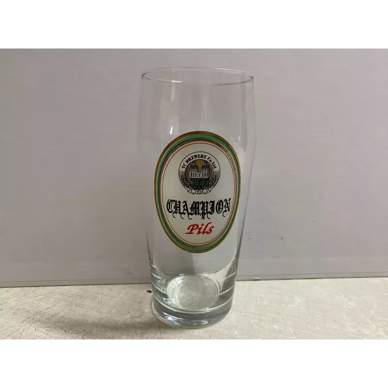 1 VERRE CHAMPION  25/30CL HT 14.50CM