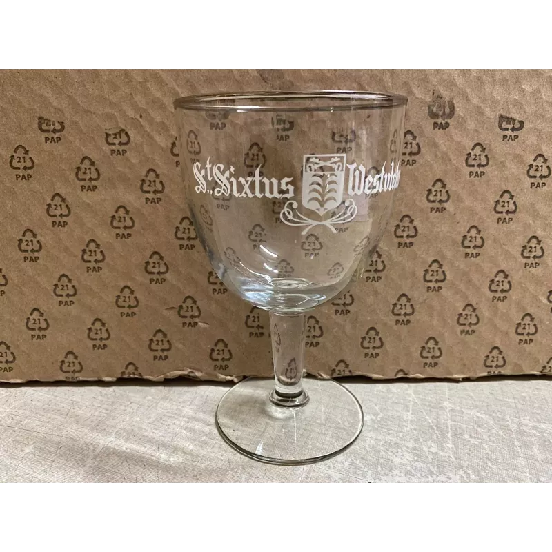 1 VERRE ST SIXTUS WESTVLETEREN 33CL HT.15.70CM
