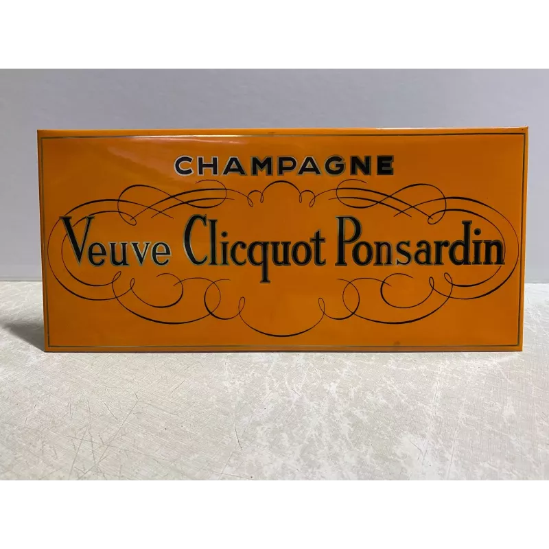 GLASSOID  CHAMPAGNE  VEUVE CLIQUOT  PONSARDIN  34.50CM X15.80CM