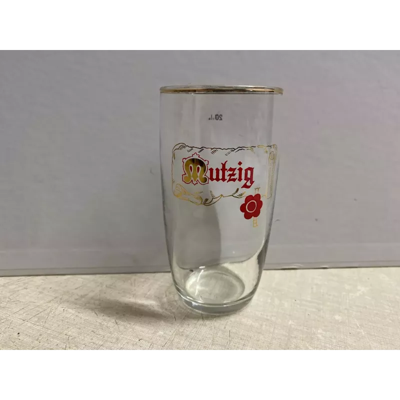 1 VERRE MUTZIG 20CL HT 11CM