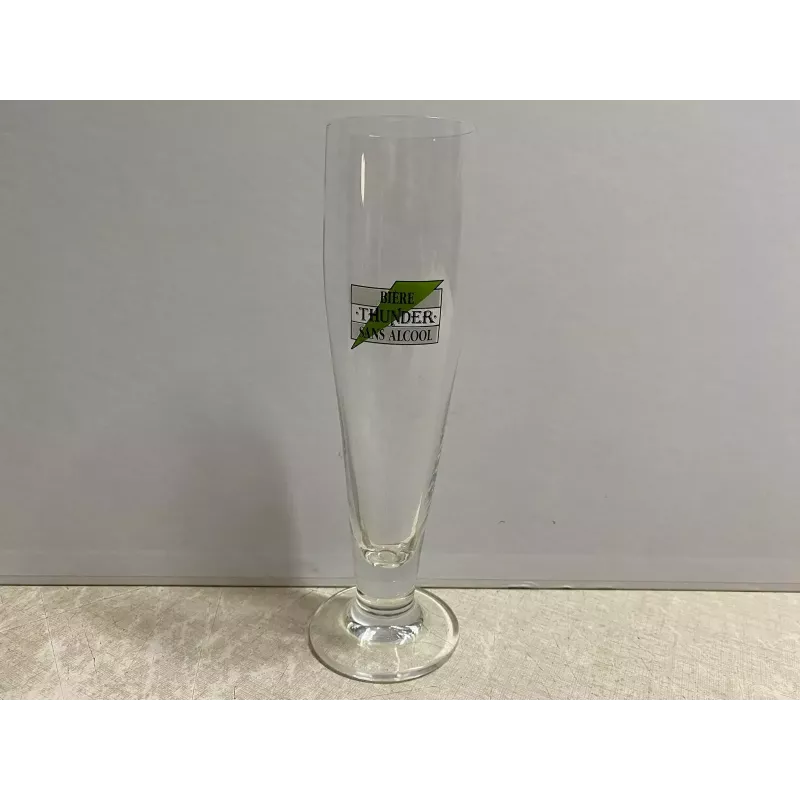 1 VERRE THUNDER BIER 20CL HT 20.50CM