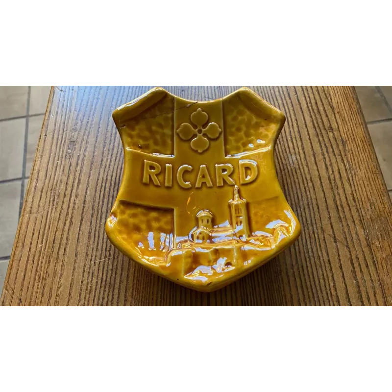 CENDRIER  RICARD  MARRON CLAIR /   MOUTARDE  15CM X11.50CM