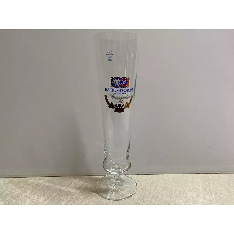 1 VERRE HACKER-PSCHORR 40CL HT 26CM