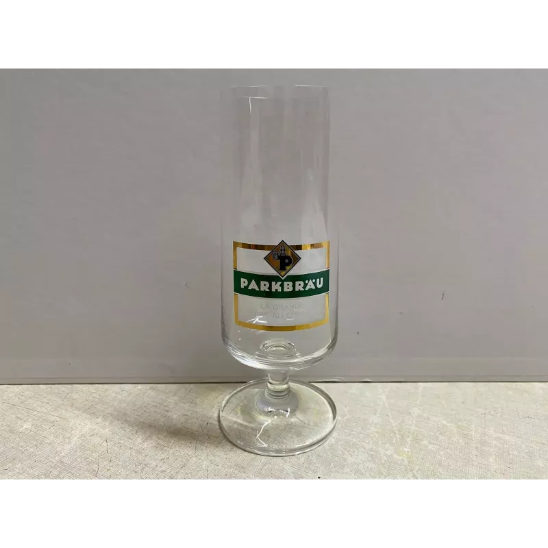 1 VERRE PARKBRAU 25CL HT.17CM