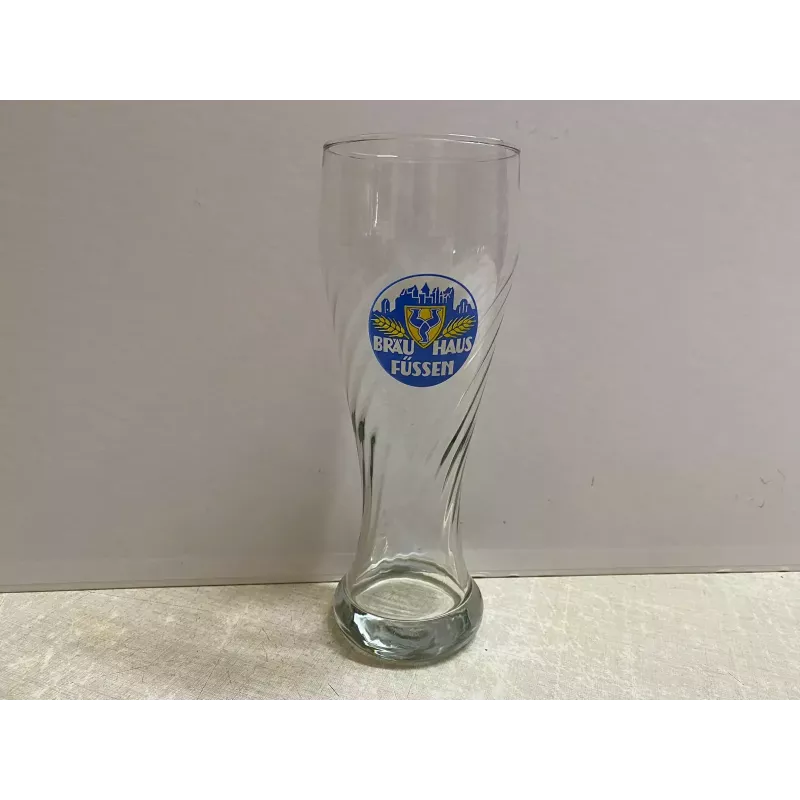 1 VERRE BRAU  HAUS  FUSSEN 50CL HT 22.70CM