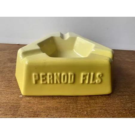 CENDRIER  UN PERNOD - PERNOD FILS    18.50CM X16.50CM
