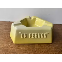 CENDRIER  UN PERNOD - PERNOD FILS    18.50CM X16.50CM