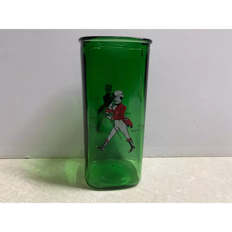 1 VASE  JOHNNIE  WALKER VERT HT 16.50CM