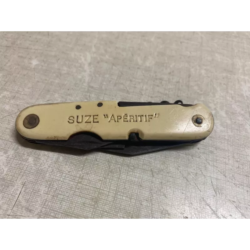 COUTEAU SUZE