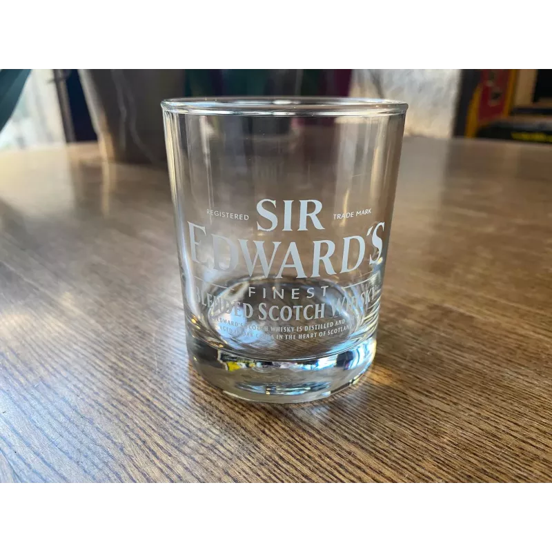 1 VERRE SIR EDWARD'S  HT 8.50CM