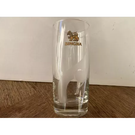 6 VERRES SINGHA 25/30CL HT 15CM