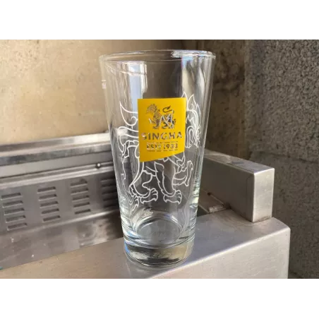 6 VERRES SINGHA 25CL  HT 13.80CM  LOGO JAUNE
