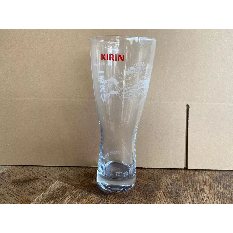 1 VERRE KIRIN  50CL HT 22.50CM