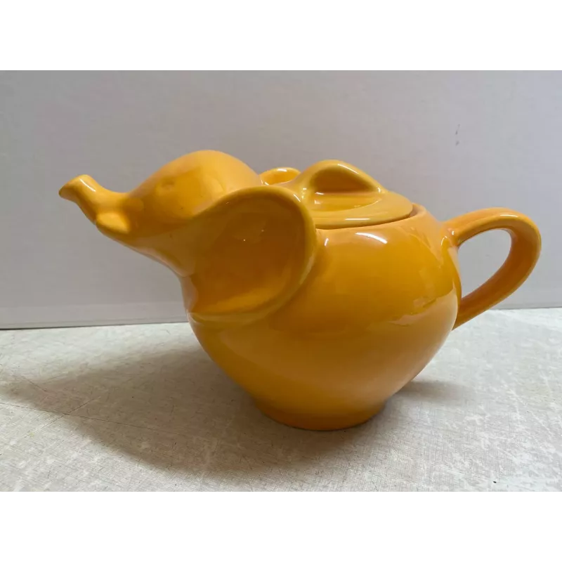 THEIERE  ELEPHANT   JAUNE