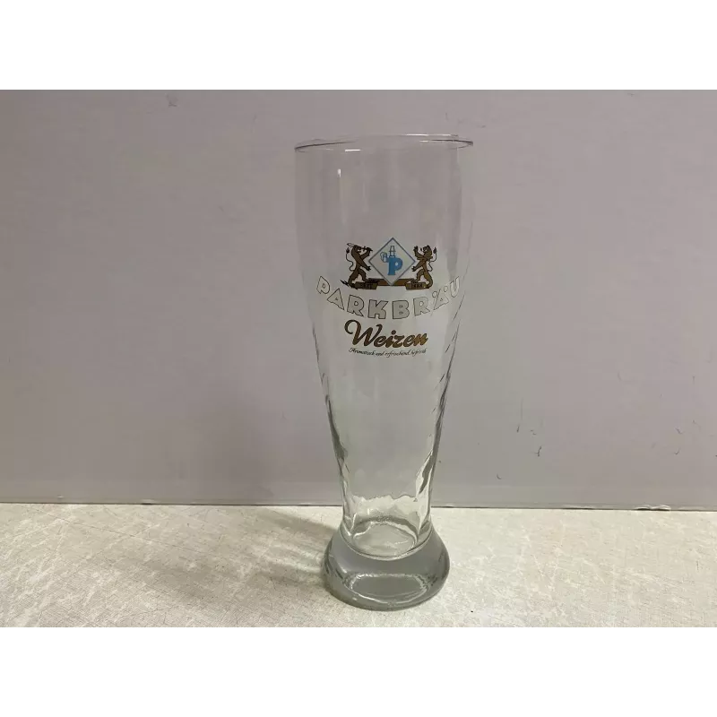 1 VERRE PARKBRAU 50CL HT23CM