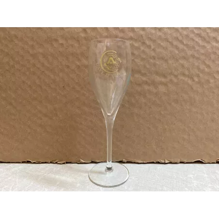6 VERRES  CAVE D'AZE VINS BLANC DE BOURGOGNE  10/12CL HT 19.20CM