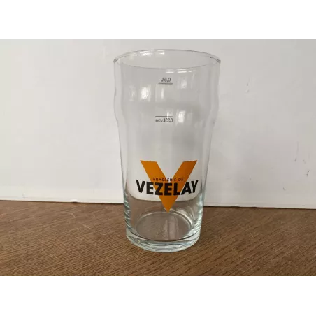 1 VERRE VEZELAY 33/50CL HT 15CM