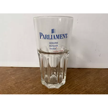 6 VERRES VODKA PARLIAMENT  25CL HT 14CM